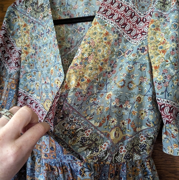 BCBGeneration Floral Abstract Corset V-Neck Peplum Flowy Blouse Women's Medium - Picture 4 of 9